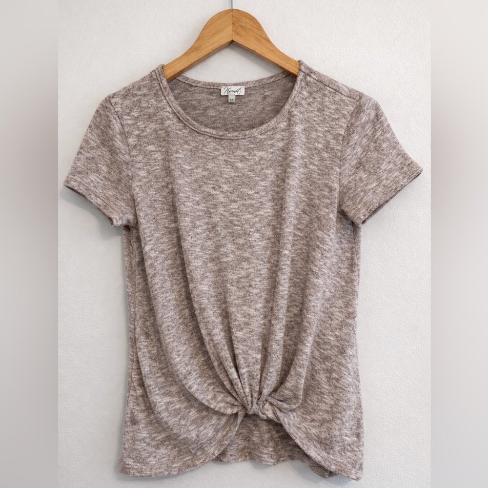 Kismet Heathered Taupe Short Sleeve Knot Front Tee